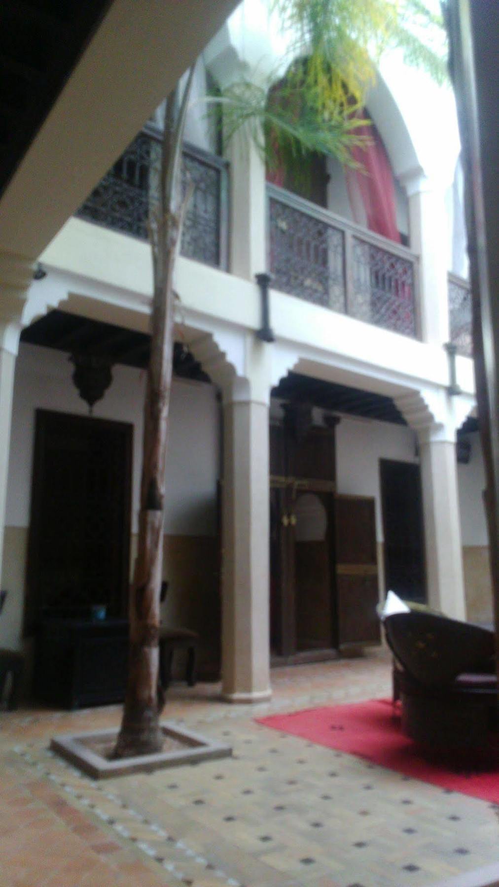 Riad Des Arts Marrakesh Exterior photo